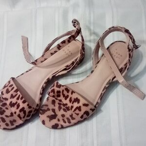 Women's leopard sandals